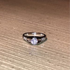 White Topaz Ring